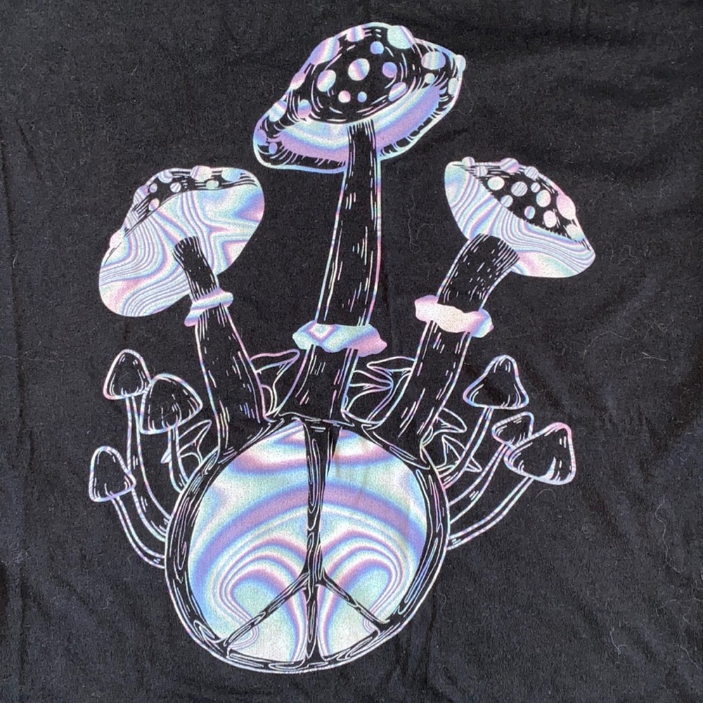 mushroom tee 🍄